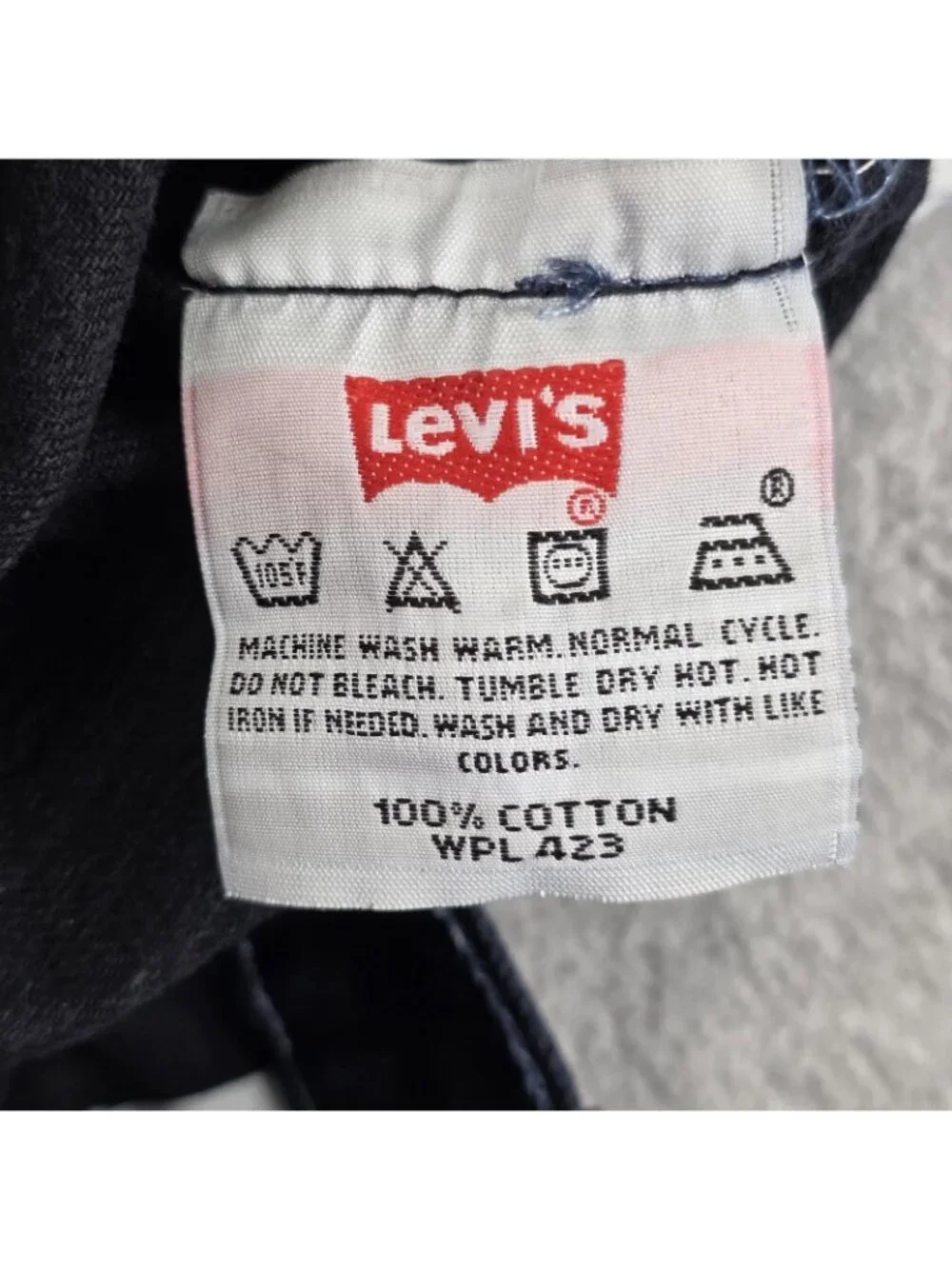 Levi's 501 Jeans Mens 33x30 Dark Wash Button Fly Deadstock Preshrunk NWT 2003